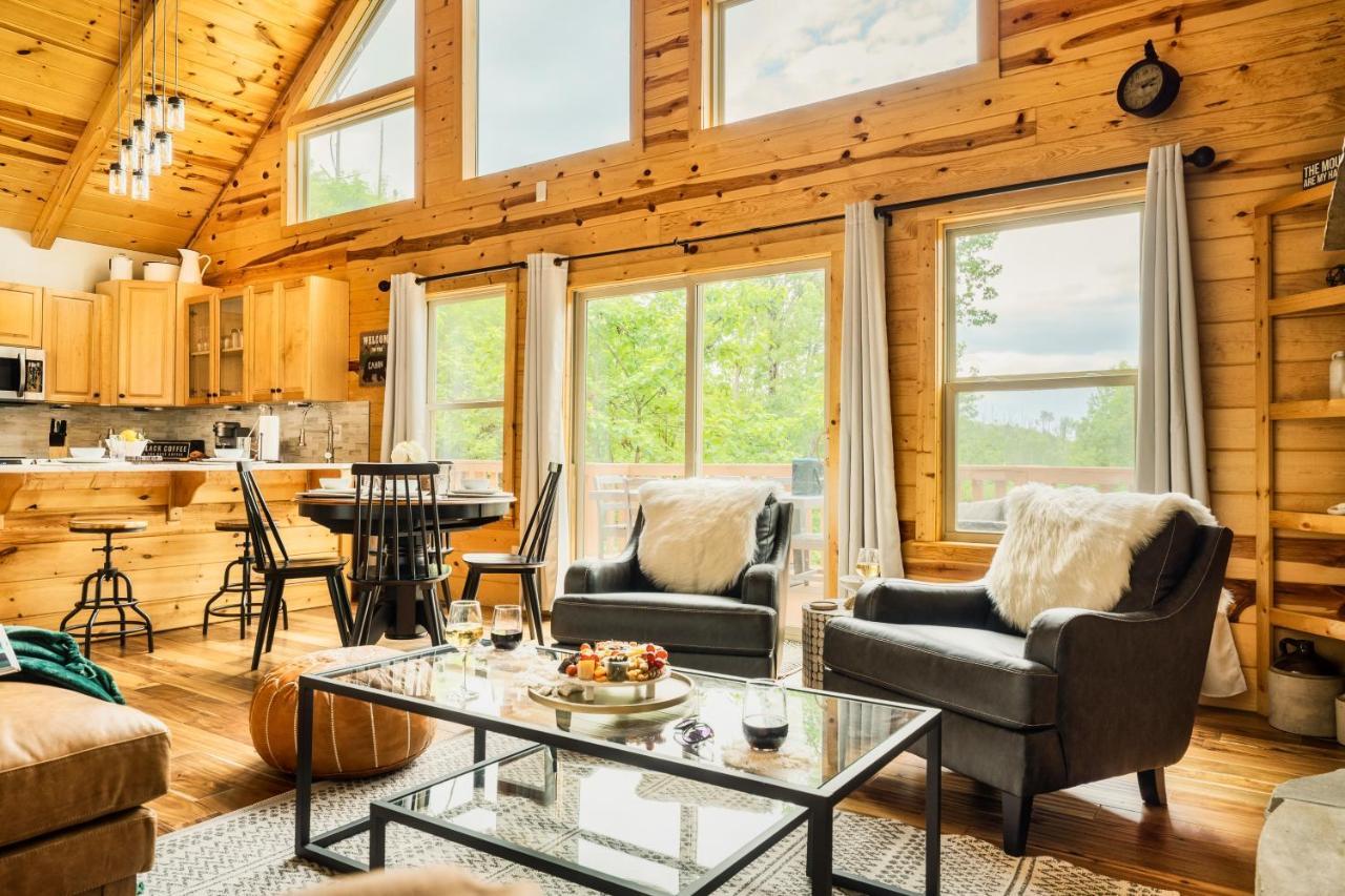 Mountainside - New Luxury Cabin-Fire Table-Hot Tub-3 Pools-Ps5-Bears Gatlinburg Εξωτερικό φωτογραφία